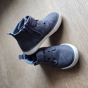 Cat & Jack Toddler Boy Gray Boots - Size 8